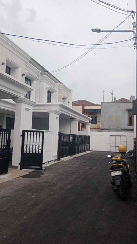 rumah ready 2 carport cibubur ciracas jakarta timur