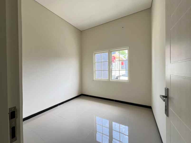 rumah ruko 2 lantai 6x10 under 700jtan di pandaan