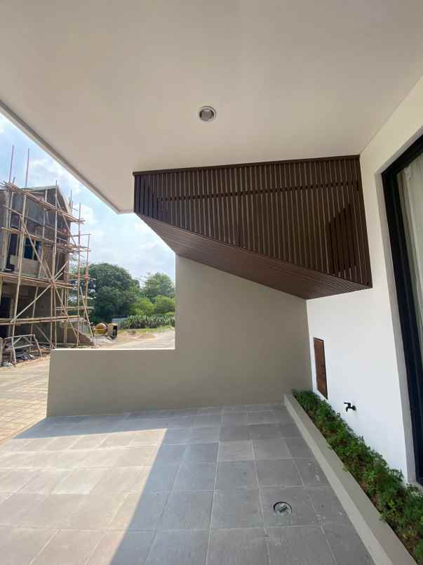 rumah scandinavian di kota jakarta timur
