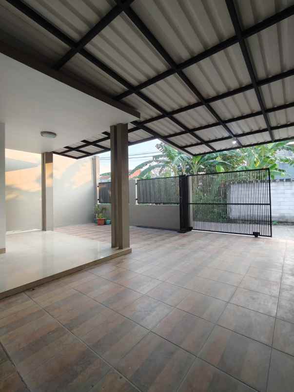 rumah second terawat dan siap huni di cilangkap