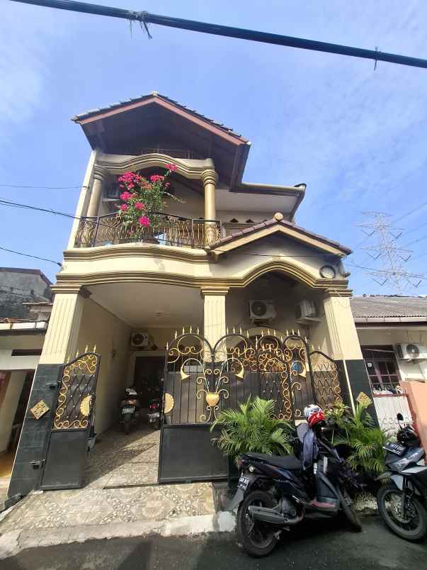 rumah secondary bebas banjir di duren sawit jaktim