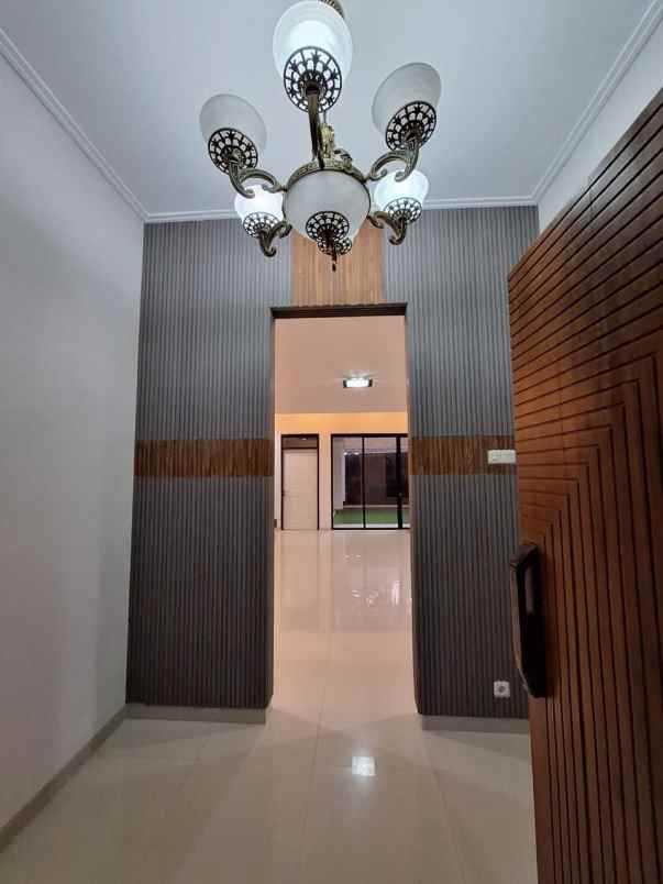 rumah sejuk cihanjuang dekat sariwangi bandung