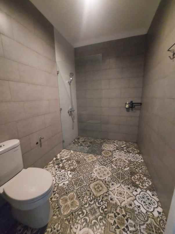 rumah siap huni di perumahan dukuh zamrud kota bekasi