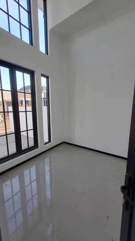 rumah siap huni full bangunan di kepanjen