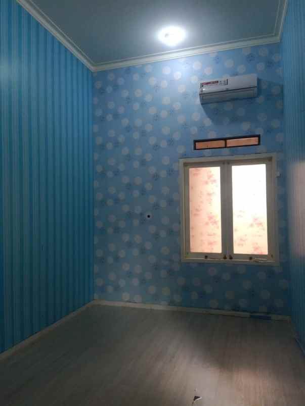 rumah siap huni lokasi di permata jingga malang