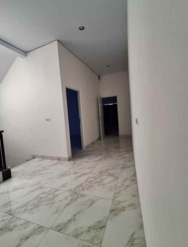 rumah termurah memplak di jatinegara lio rawamangun
