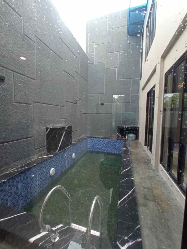 rumah tinggal di bintaro jaya