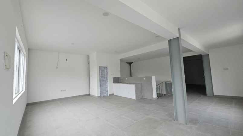 sewa gudang baru kembang selatan jak bar