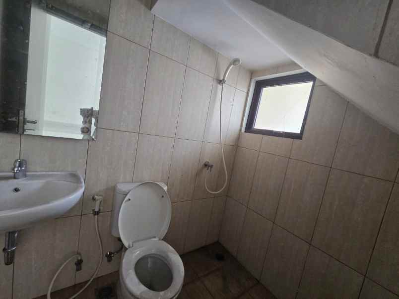 sewa murah rumah di lavon swan city 1 cikupa tangerang