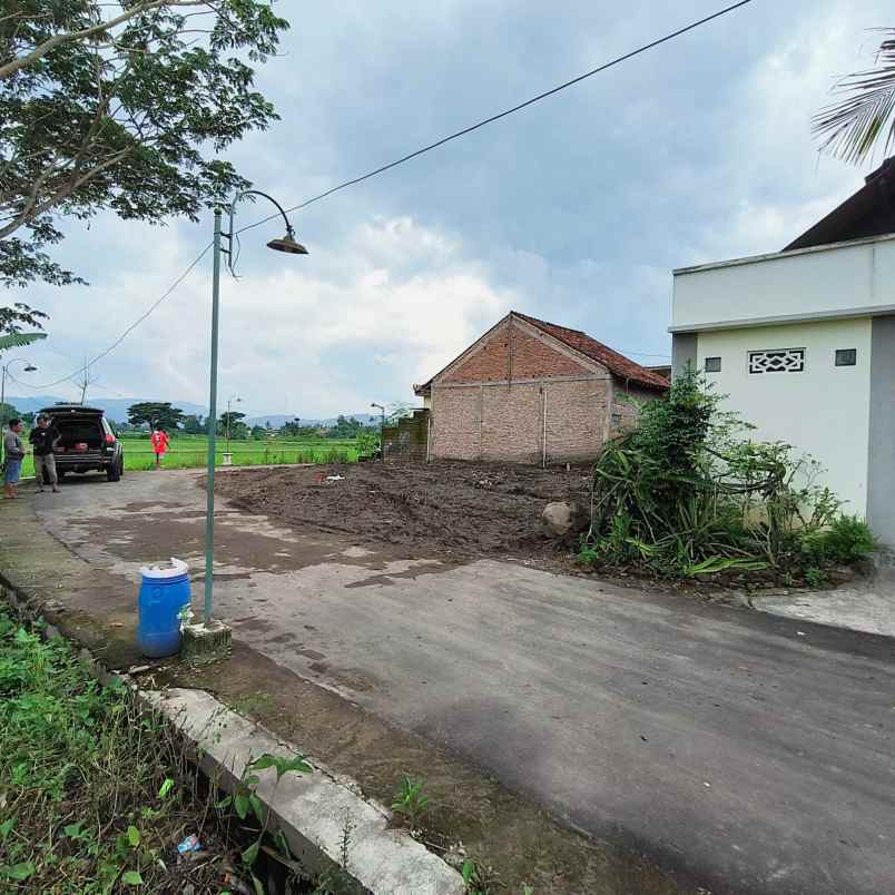 tanah 102m2 cuma 100 jutaan di wedi klaten