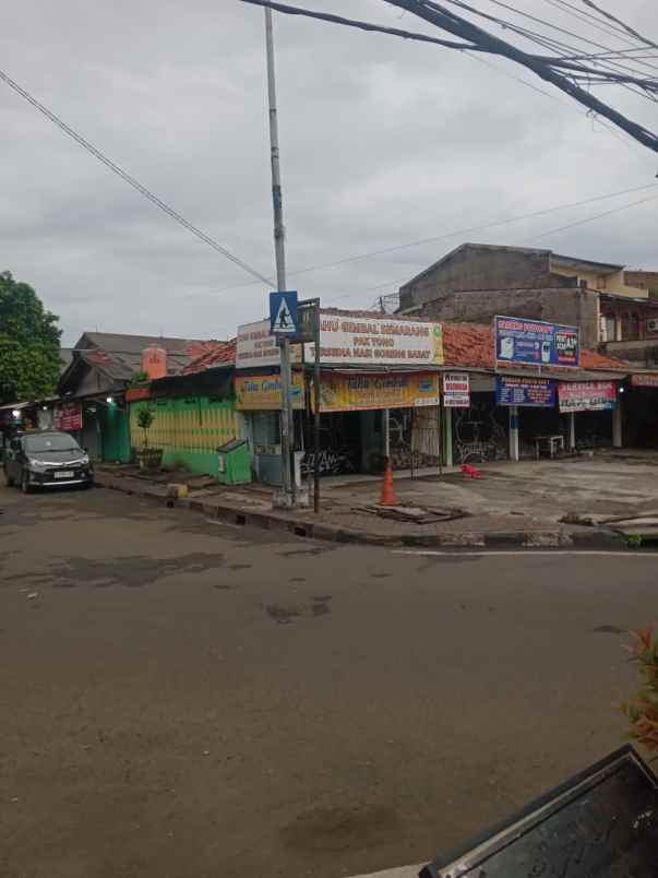 tanah pinggir jalan pondok labu
