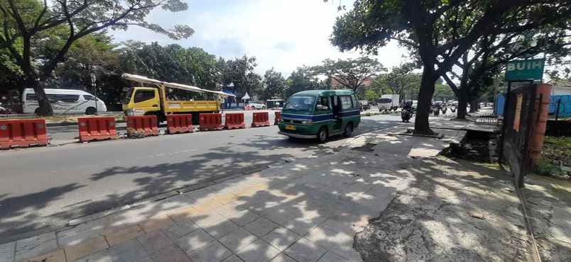 tanah untuk komersial di jl soekarno hatta bandung