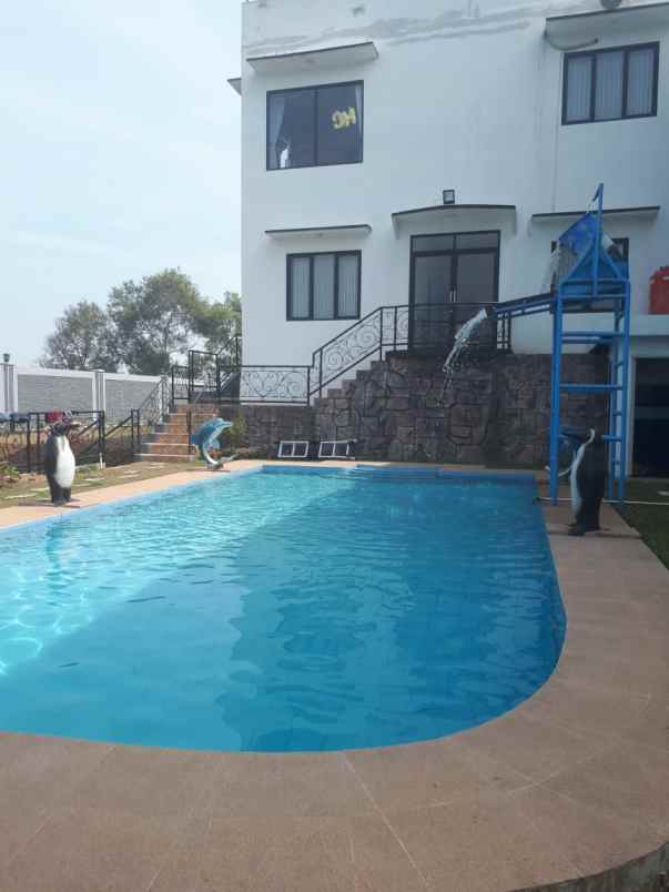 villa alamat jalan cisarua km 80