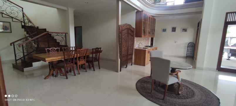 villa alamat jalan cisarua km 80