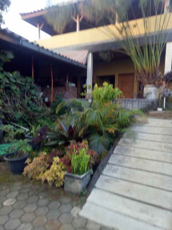 villa ujung berung cigending cinangka bandung timur