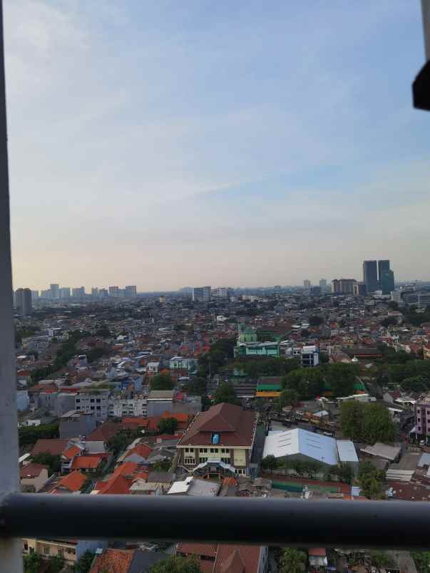 2br green pramuka strategis dekat lrt padel