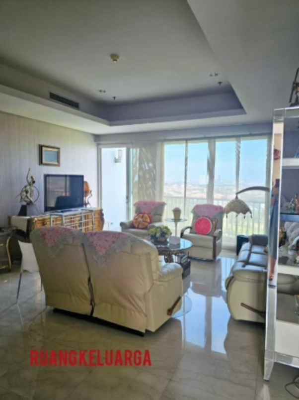 apartemen adhiwangsa lantai 18