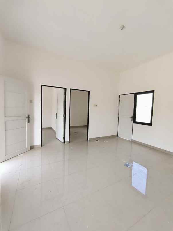 carport 2 mobil rumah 700 jutaan tanpa dp siap huni