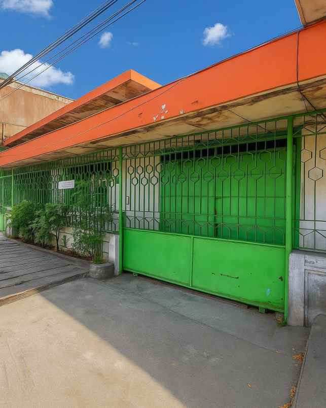 commercial area kenjeran strategis nol jalan