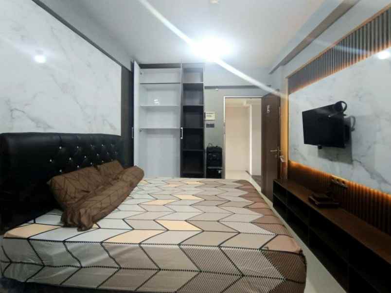 dijual apartemen gunawangsa manyar tower b