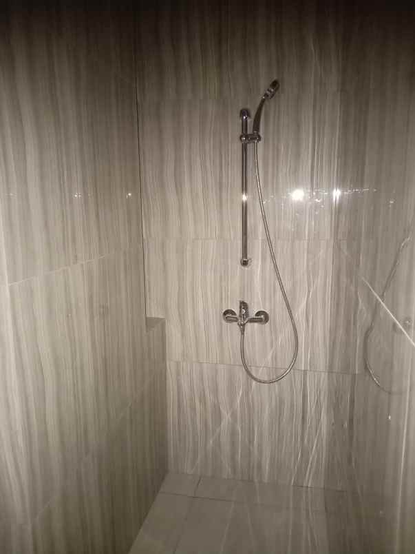 dijual apartemen pakuwon bekasi pekayon bekasi