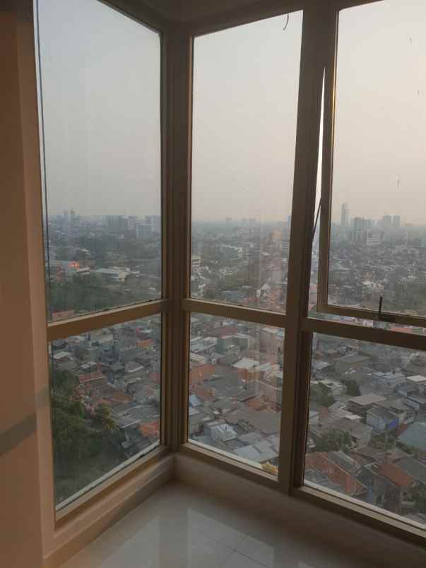 dijual apartemen taman anggrek residence tower calypso