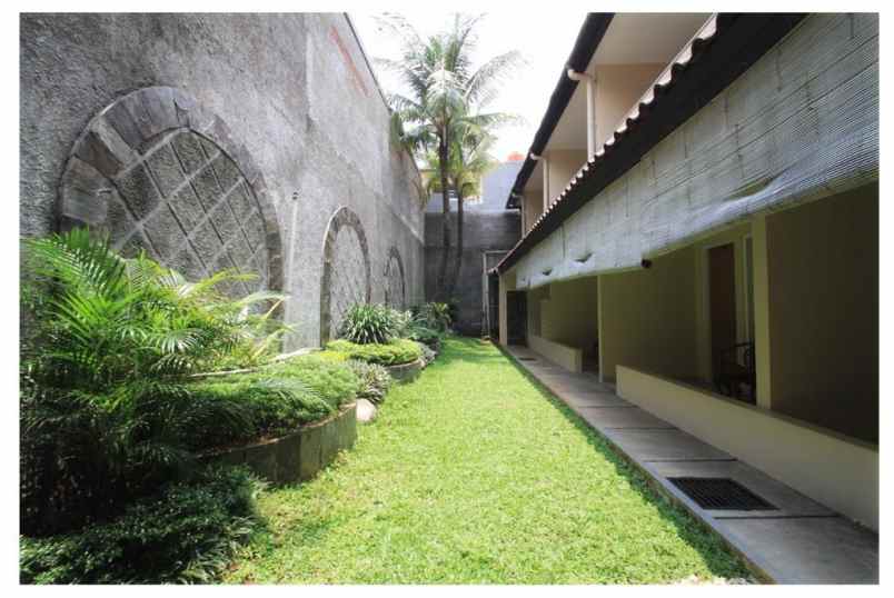dijual guest house lokasi pejaten jakarta selatan