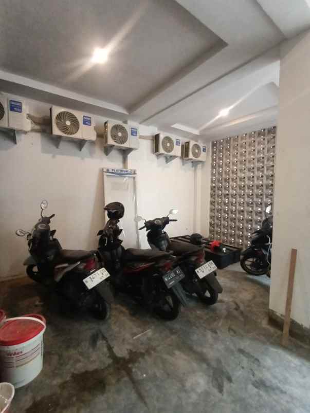 dijual kost jatimulyo pisangkipas