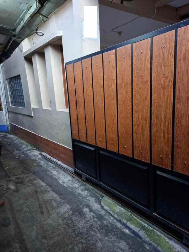 dijual kost jl cisitu dago bandung