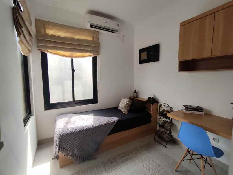 dijual kost jl palakali