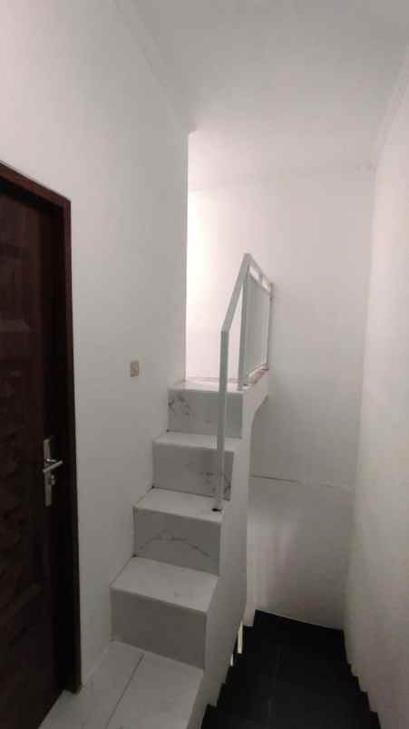 dijual murah rumah brand new 2 lantai kelapa gading