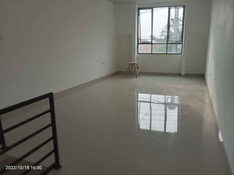 dijual ruko 2 lantai 1m kota bekasi