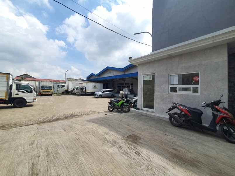 dijual ruko gudang kantor jalan raya bekasi cakung