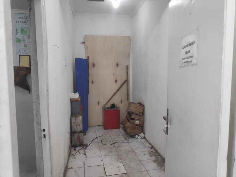 dijual ruko gudang kantor jalan raya tipar cakung