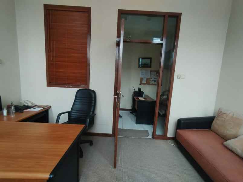 dijual ruko gudang kantor pegangsaan dua