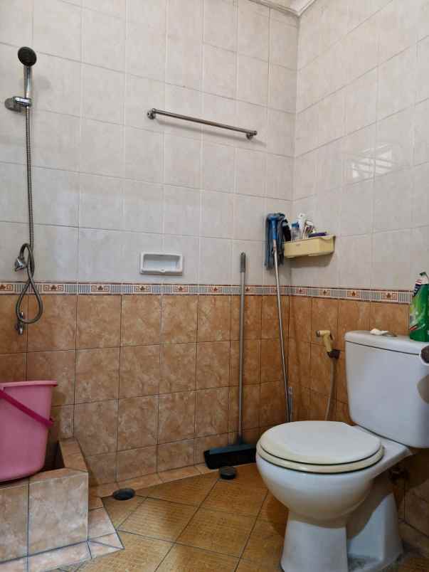 dijual ruko gudang kantor pegangsaan dua