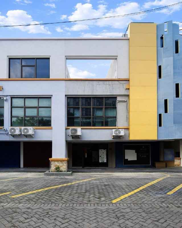 dijual ruko gudang kantor plaza segi 8 surabaya barat