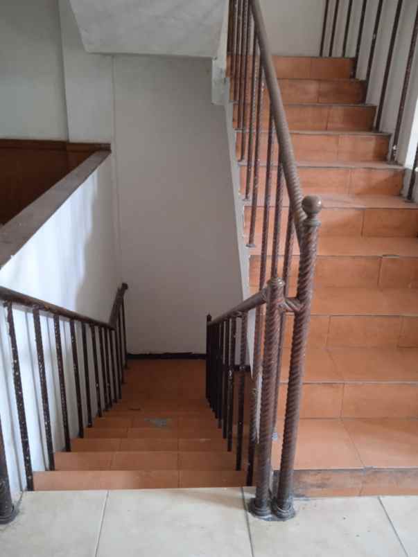 dijual ruko gudang kantor pondok jagung