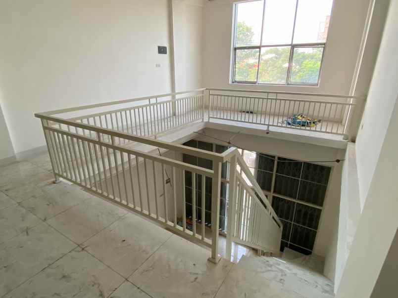 dijual ruko gudang kantor ruko central merr jl dr ir