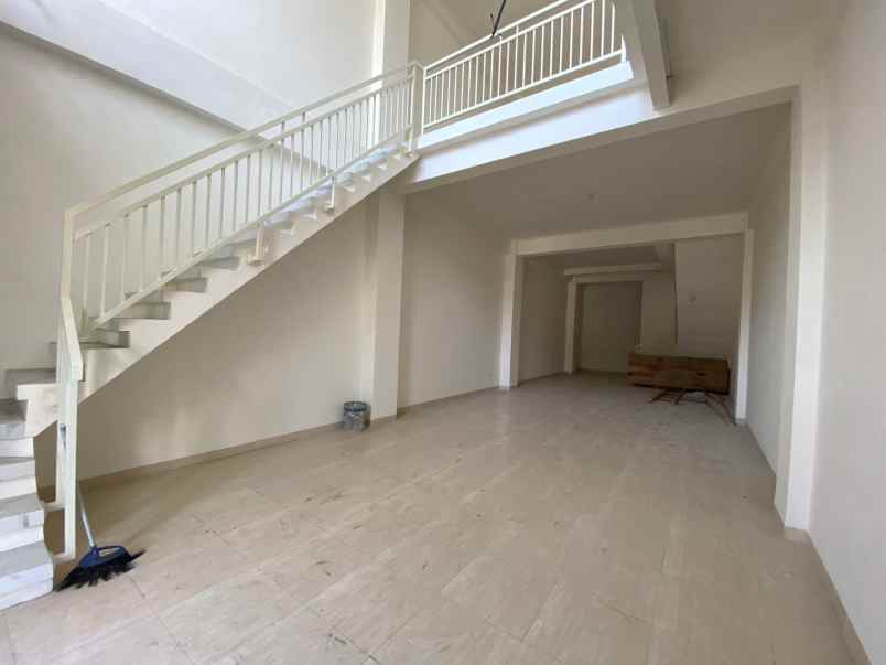 dijual ruko gudang kantor ruko central merr jl dr ir