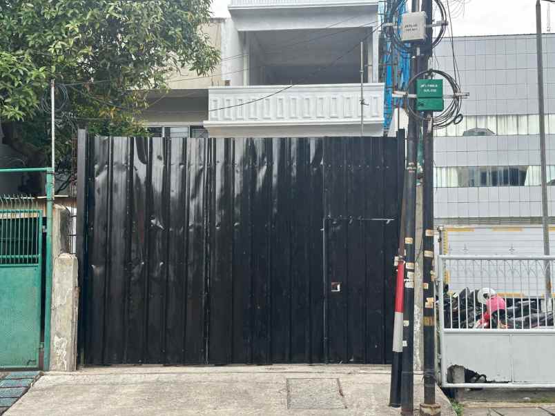 dijual ruko gudang kantor ruko di jembatan lima