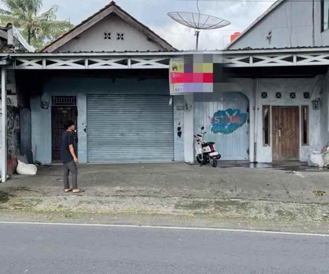 dijual ruko posisi strategis pinggir jl raya