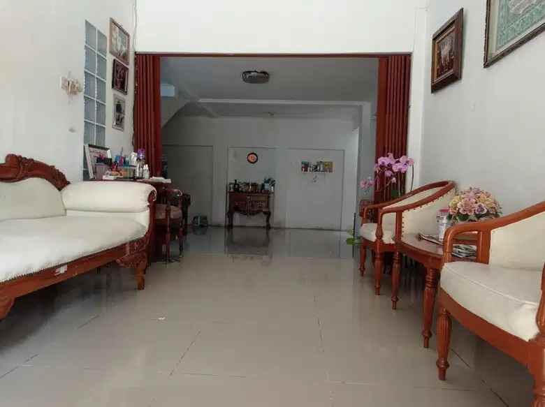 dijual rumah 1 lantai nego lokasi daerah kelapa gading