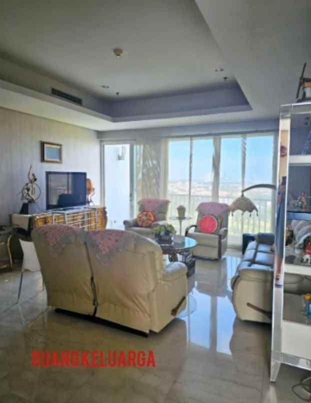dijual rumah adhiwangsa