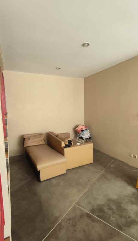 dijual rumah arcamanik