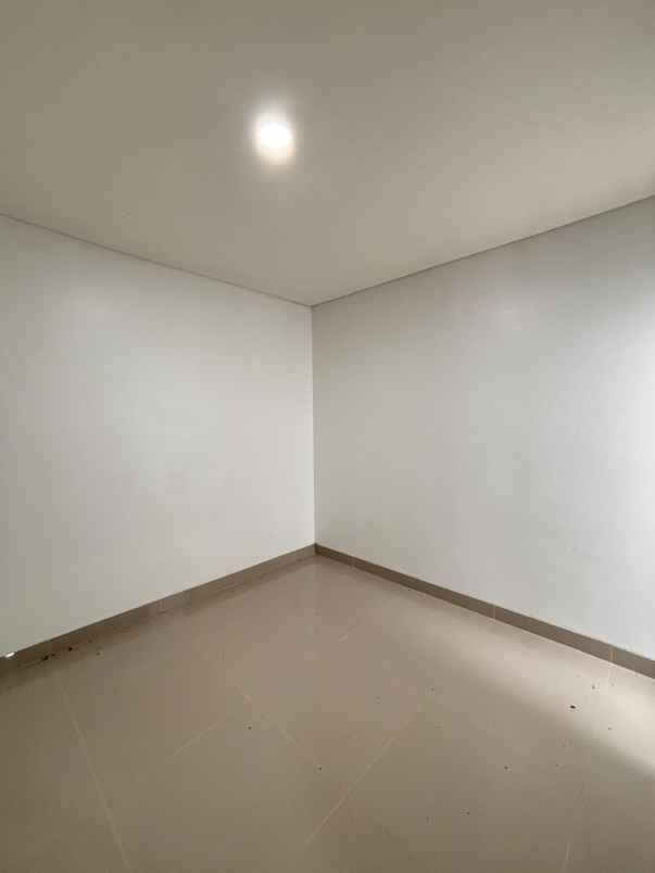 dijual rumah baru dalam cluster di reni jaya pamulang