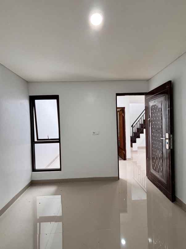 dijual rumah baru dalam cluster di reni jaya pamulang