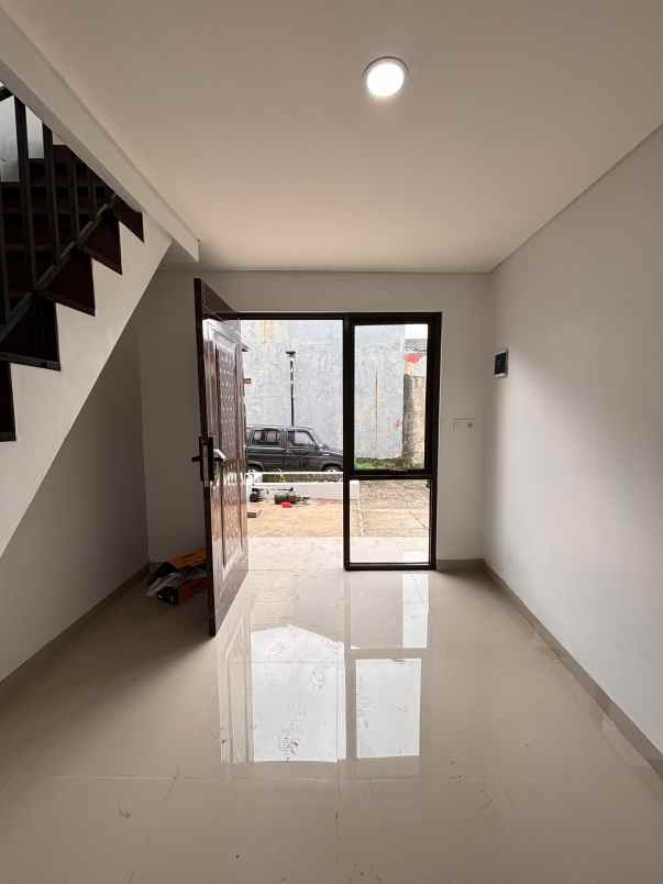 dijual rumah baru dalam cluster di reni jaya pamulang