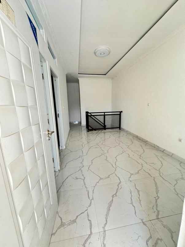 dijual rumah bedahan sawangan depok