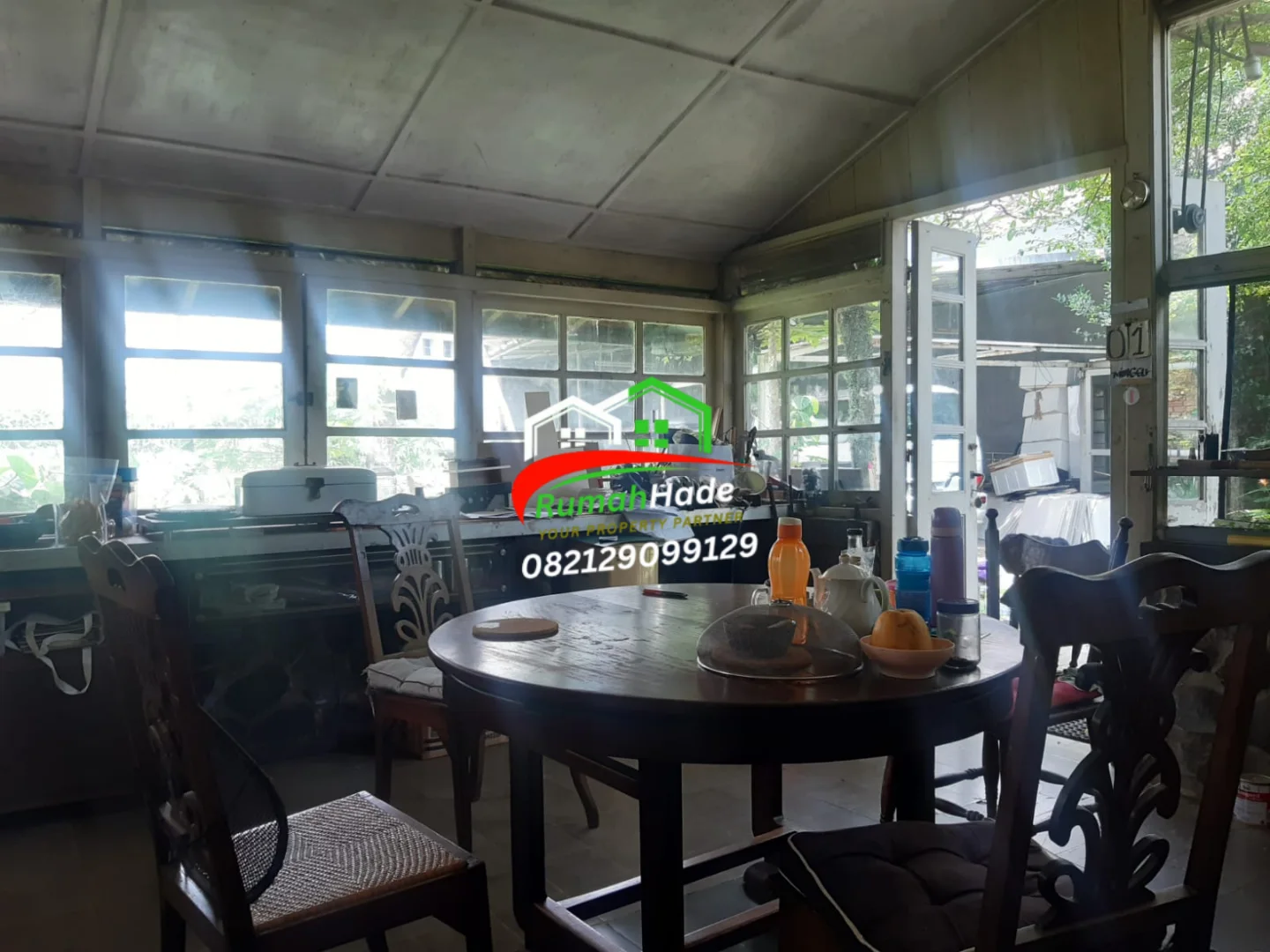 dijual rumah belanda terawat di sayap riau